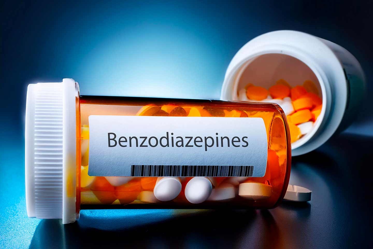 Tablete benzoidiazepina u bočici na recept
